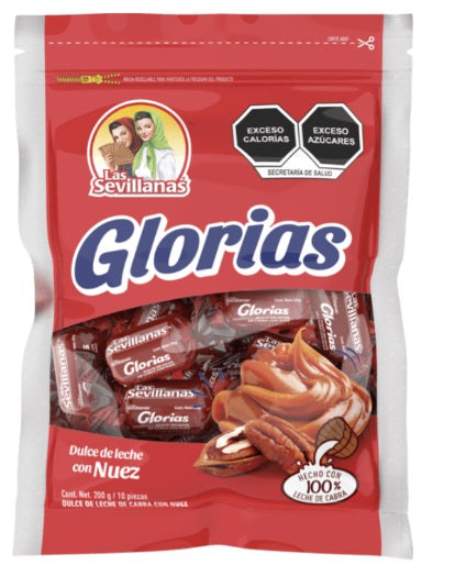 GLORIA CON NUEZ